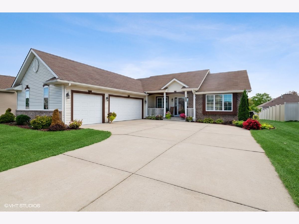 Homes Sold Petersons Golden Meadows Kenosha Wisconsin, 6425 93rd