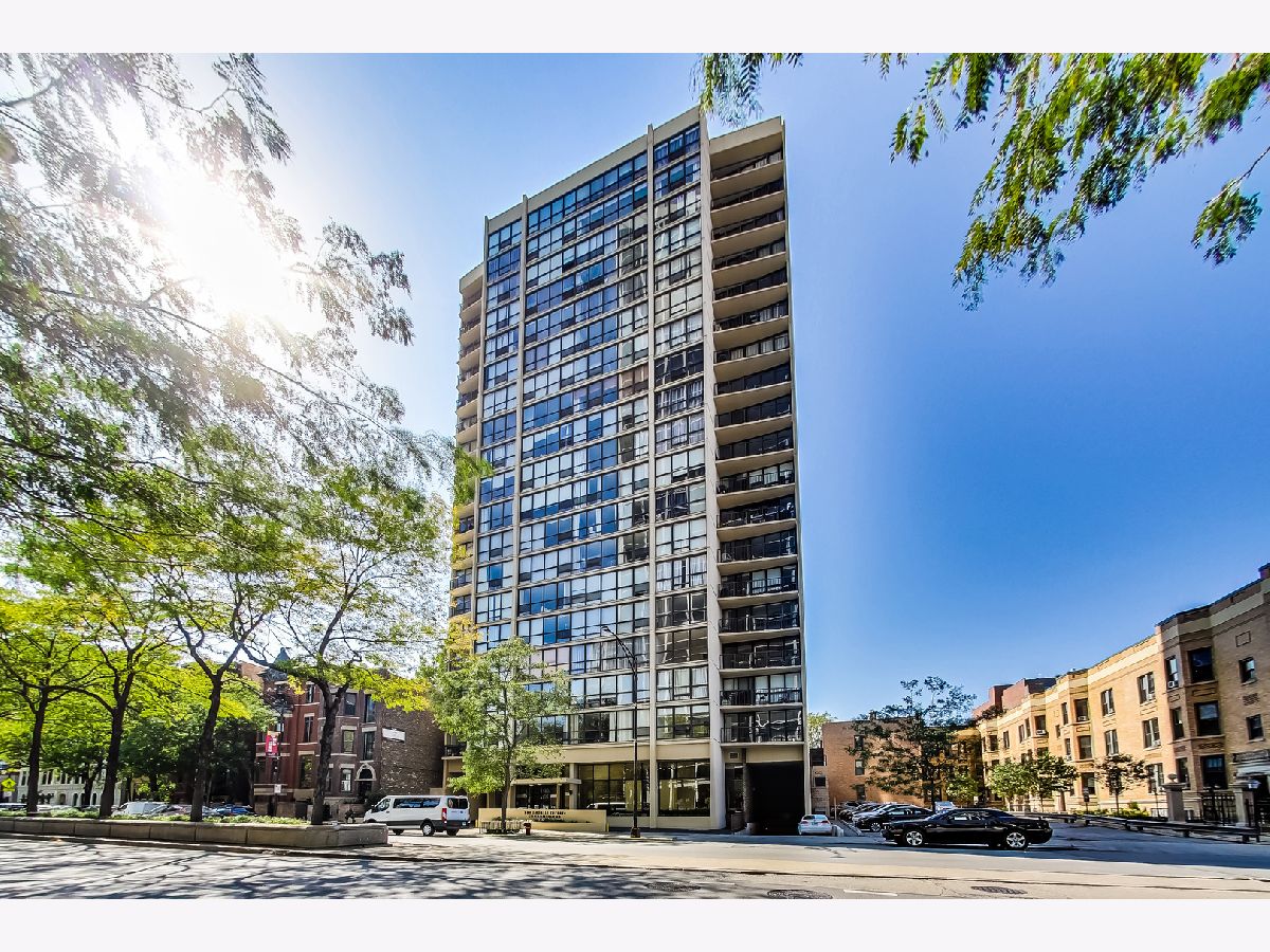 Condominiums Sold Lasalle Terrace Condominiums Chicago Illinois, 1540 Lasalle