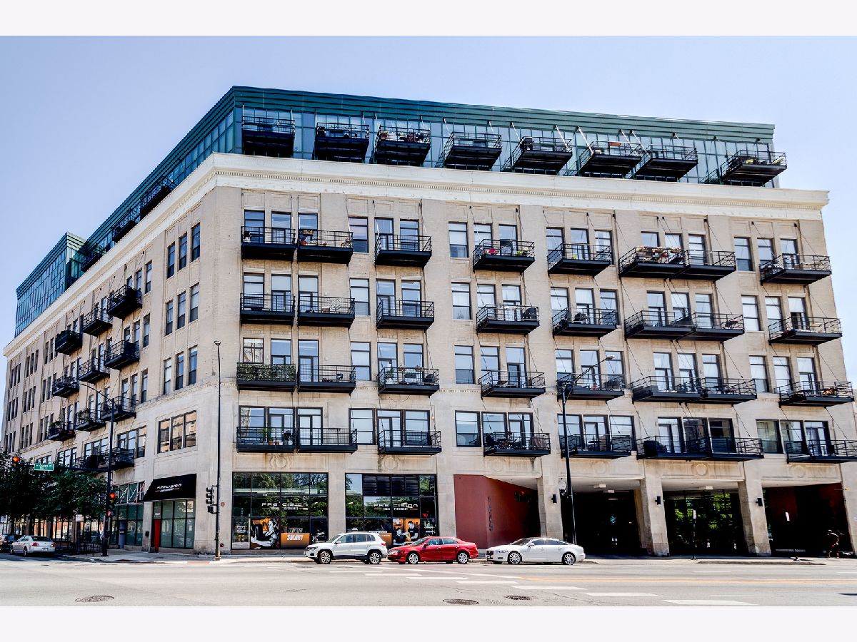 Condominiums Sold Paramount Lofts Chicago Illinois, 1645 Ogden