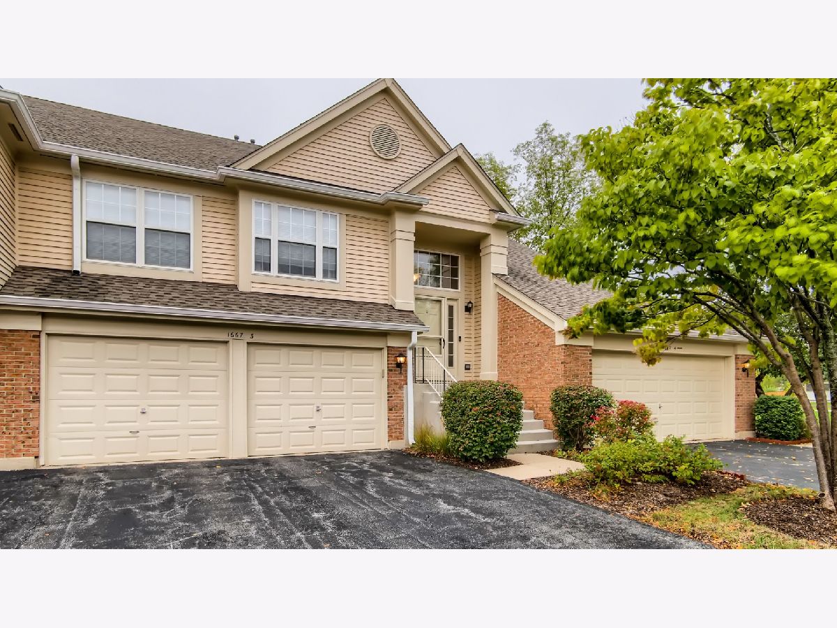 Townhomes & Condos & Homes Sold Fairfax Commons Silvercrest Bartlett Illinois, 1667 Chelmsford