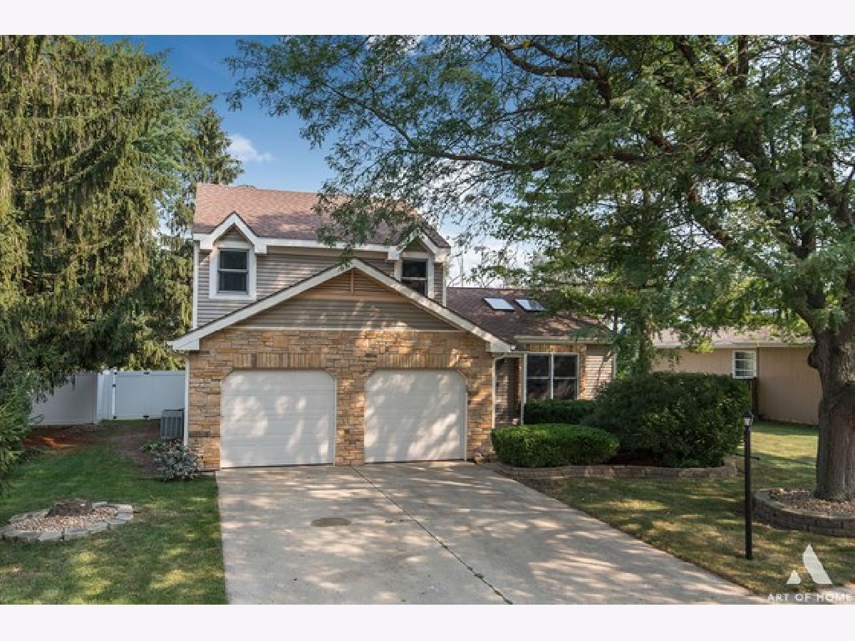 Homes Sold Settlers Lake Streamwood Illinois, 173 Abbeywood