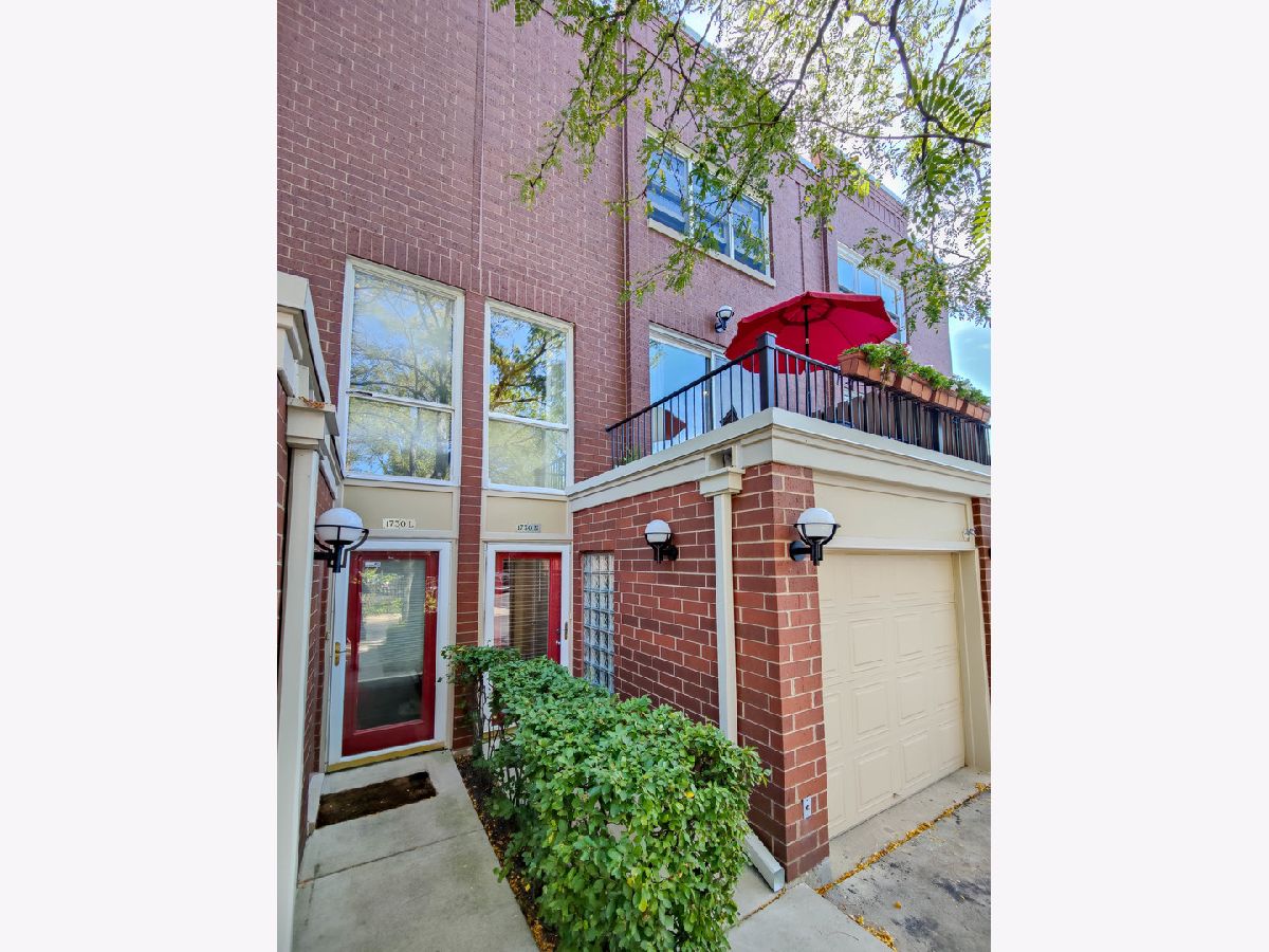 Townhomes Sold Terra Cotta Village Chicago Illinois, 1730 Terra Cotta