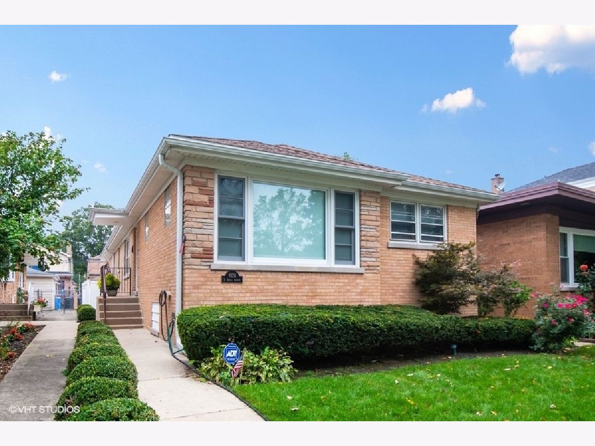 Homes & Condominiums Sold Peterson Park Chicago Illinois, 6124 Avers