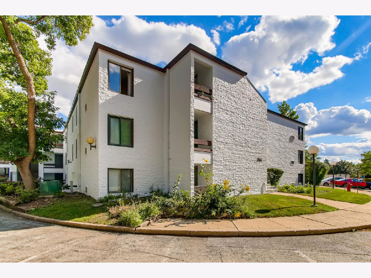 Condos & Townhomes Sold Courtyards Of Arlington Arlington Heights Illinois, 366 Miner