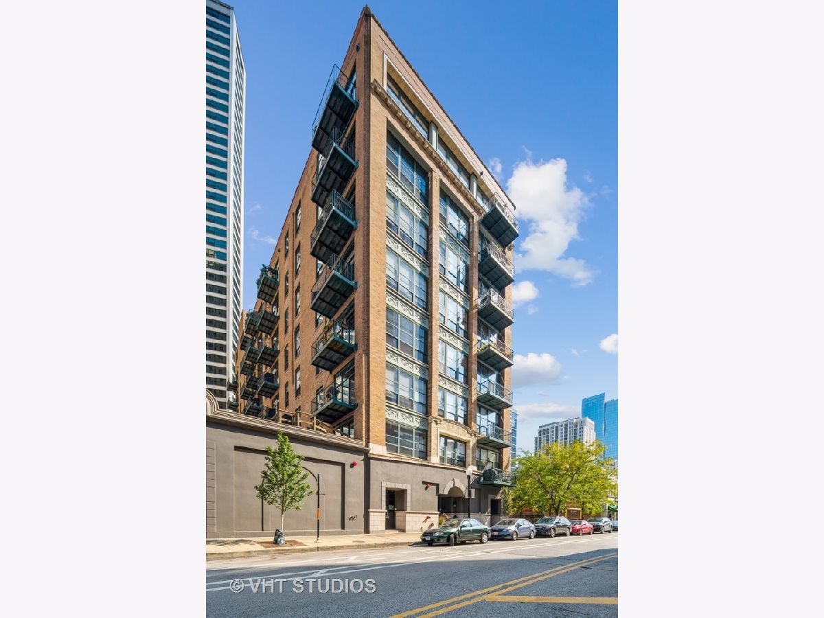 Condominiums Rented Cosmopolitan Lofts Chicago Illinois, 1133 Wabash