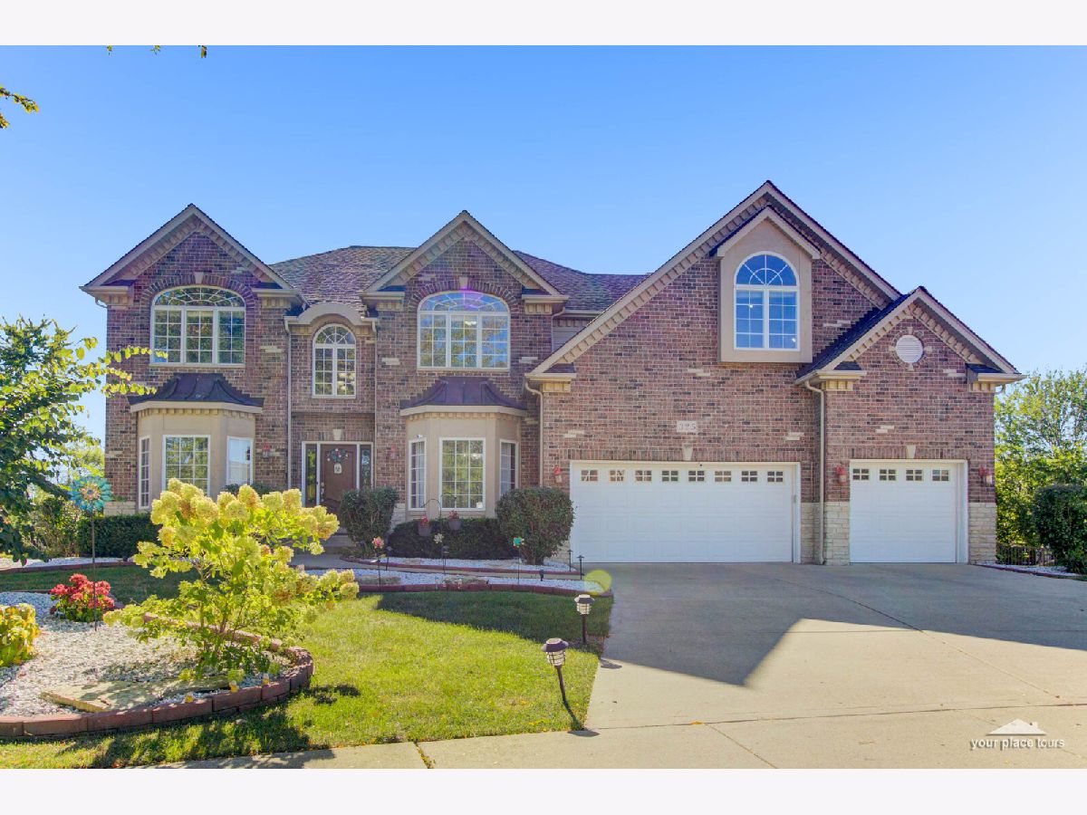 Homes Sold White Pines Oswego Illinois, 325 White Pines