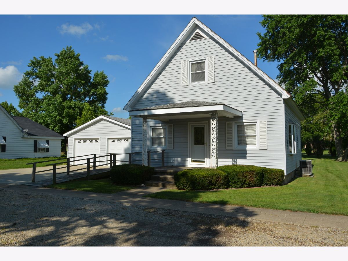  Sold Hume Illinois, 315 West