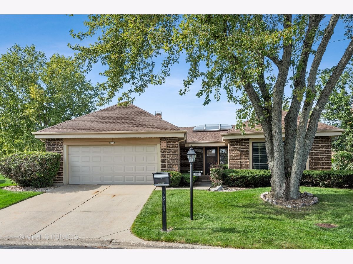 Homes Sold Villas West Northbrook Illinois, 2518 Greenwood