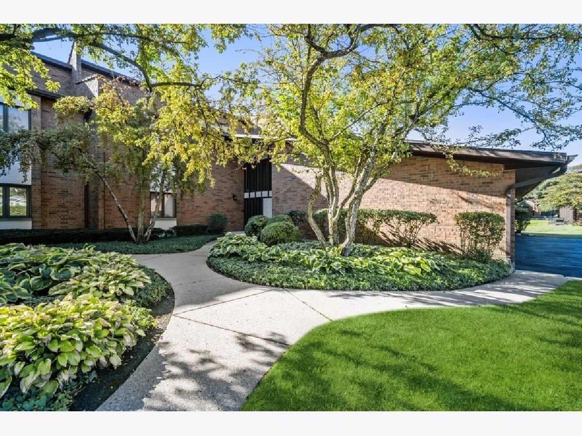 Townhomes & Condos Sold Manors Highland Park Illinois, 1189 Deerfield