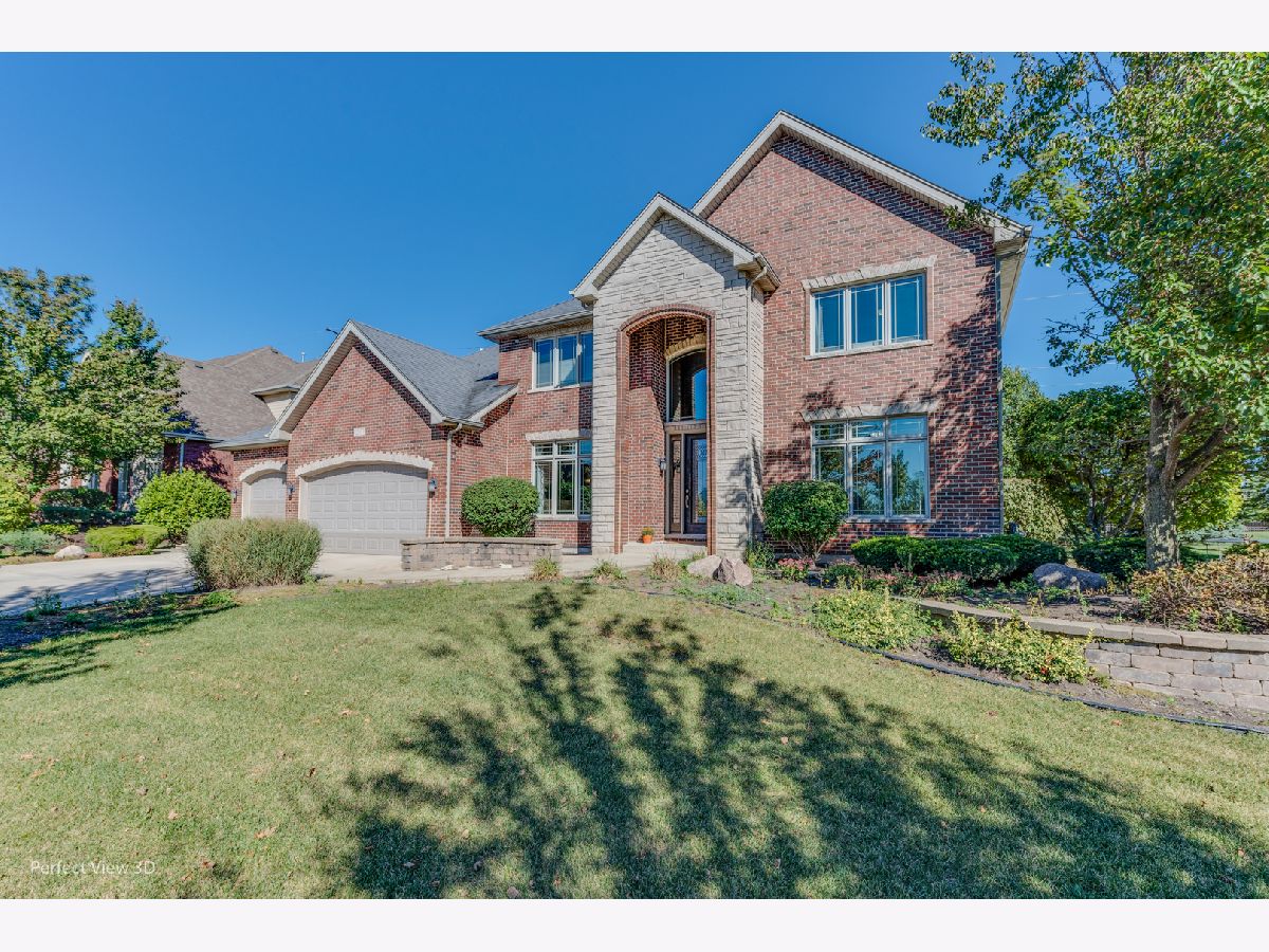 Homes & Condos & Townhomes Sold Brookmeadow Estates Frankfort Illinois, 22017 Mary
