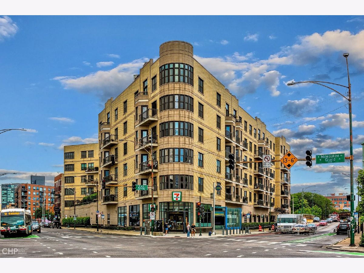Condominiums Sold The Montrevelle Chicago Illinois, 520 Halsted