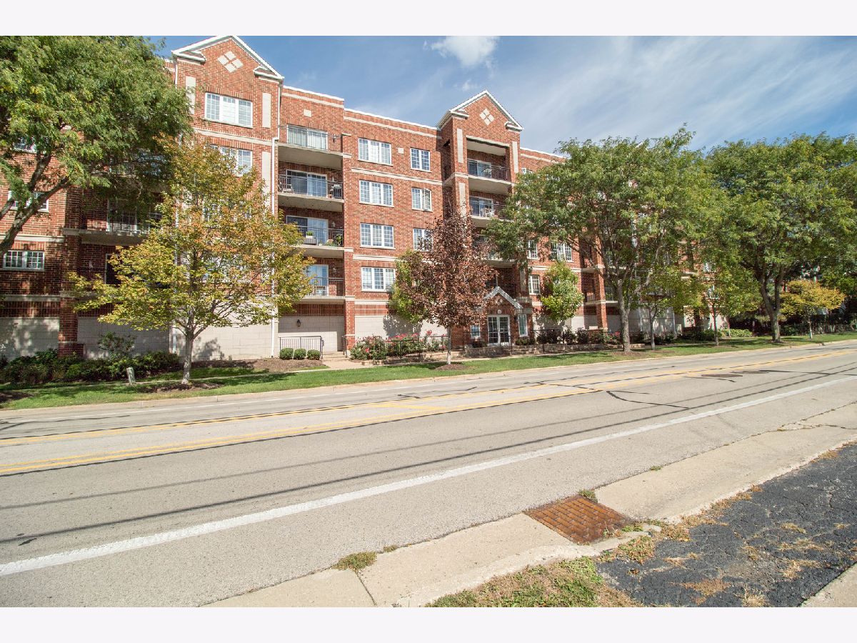 Condominiums Sold Wellington Court Palatine Illinois, 124 Colfax