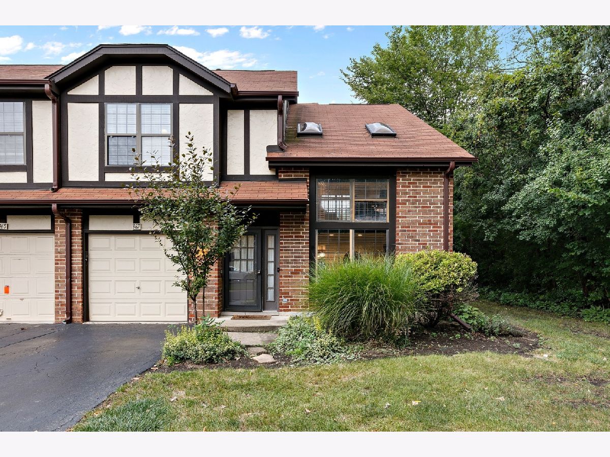 Medinah Lakes Bloomingdale IL, Townhomes & Condos For Sale & For Rent