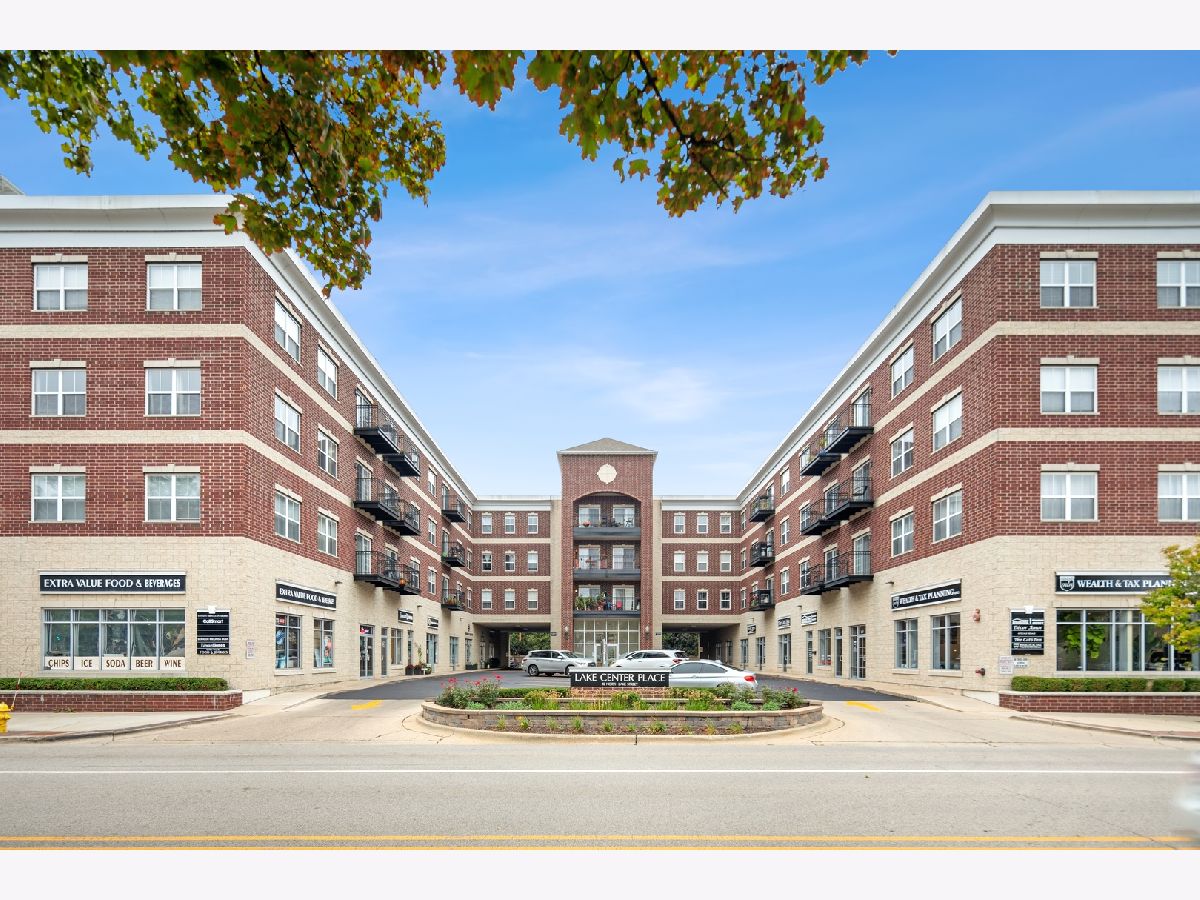 Condominiums Sold Lake Center Place Grayslake Illinois, 10 Lake