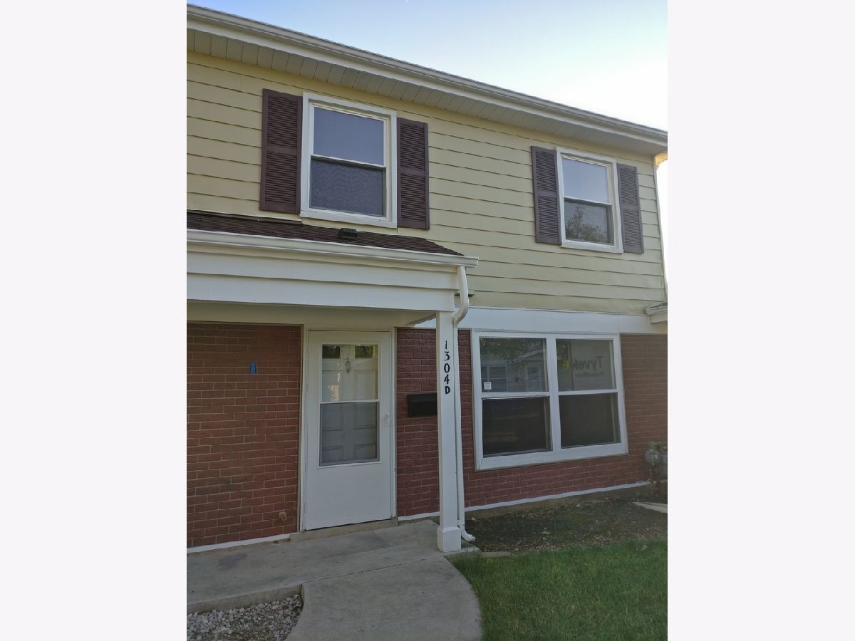 Townhomes & Homes Rented Hanover Square Hanover Park Illinois, 1304 Kingsbury