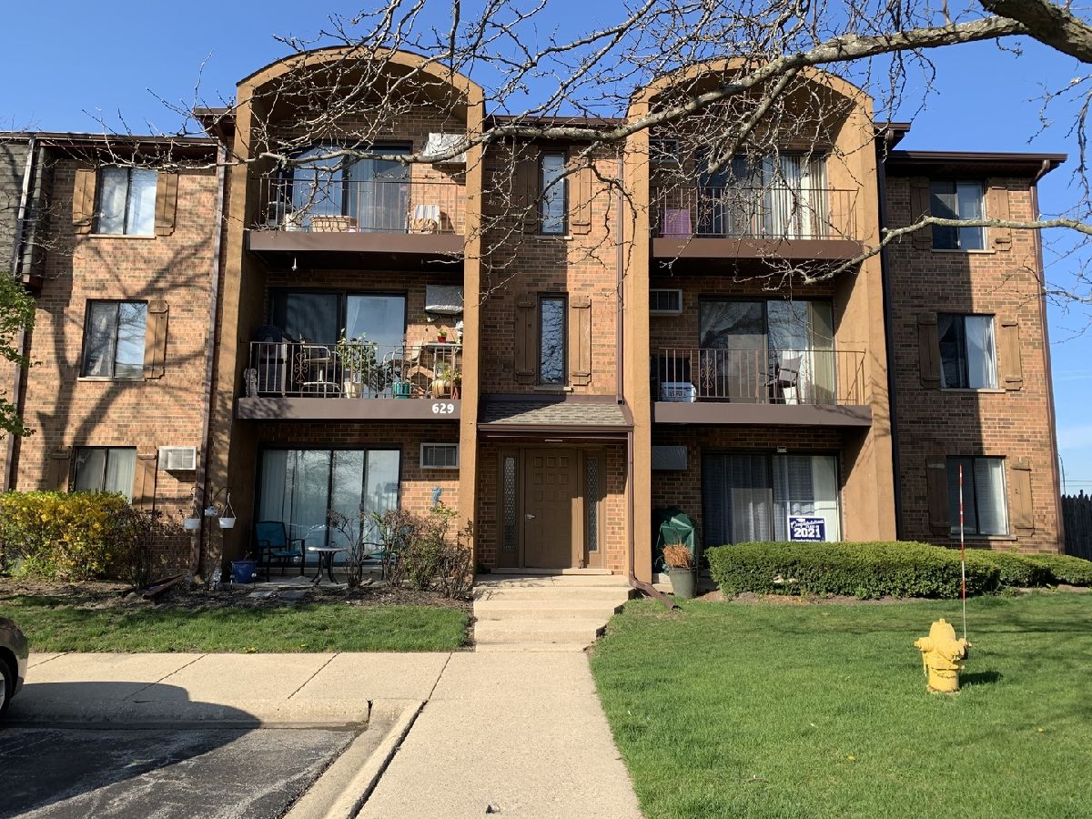 Condominiums Sold Briar Hill Addison Illinois, 629 Briar Hill