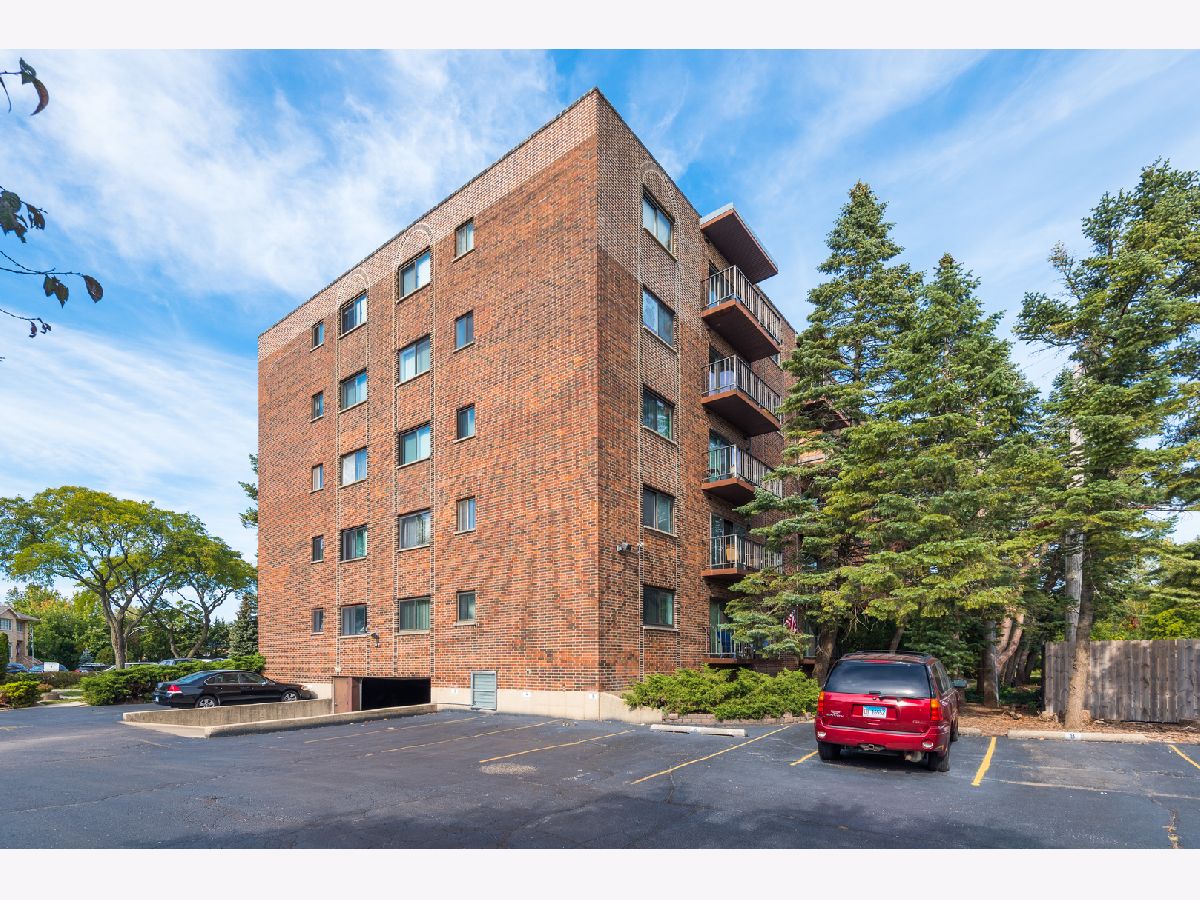 Condos & Townhomes Sold Forest Towers Chicago Illinois, 6505 Nashville