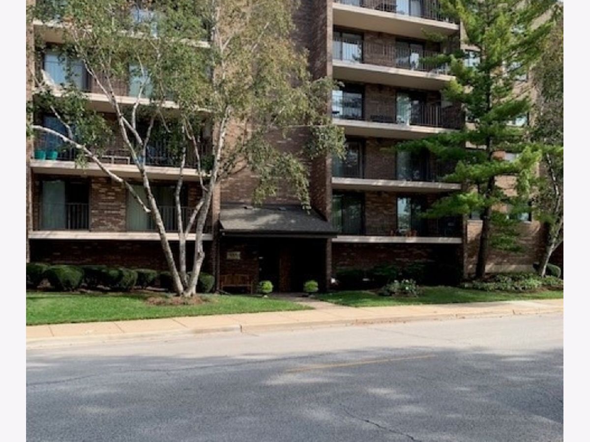 Condominiums Sold Harmony Terrace Des Plaines Illinois, 555 Graceland
