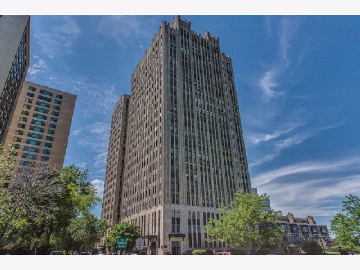 Condos & Townhomes Sold Powhatan Chicago Illinois, 4950 Chicago Beach