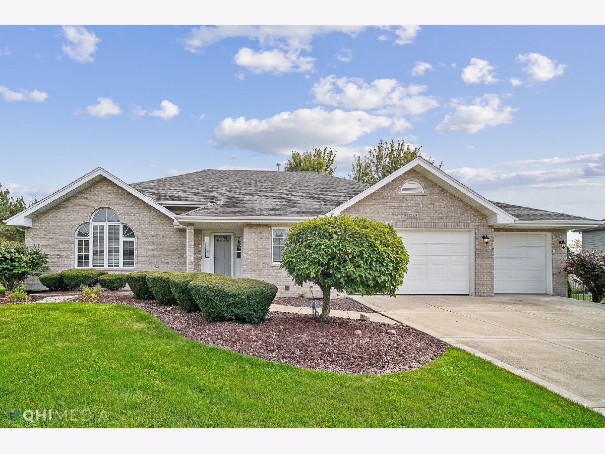 Homes Sold Newbrook Estates Frankfort Illinois, 22029 Emily