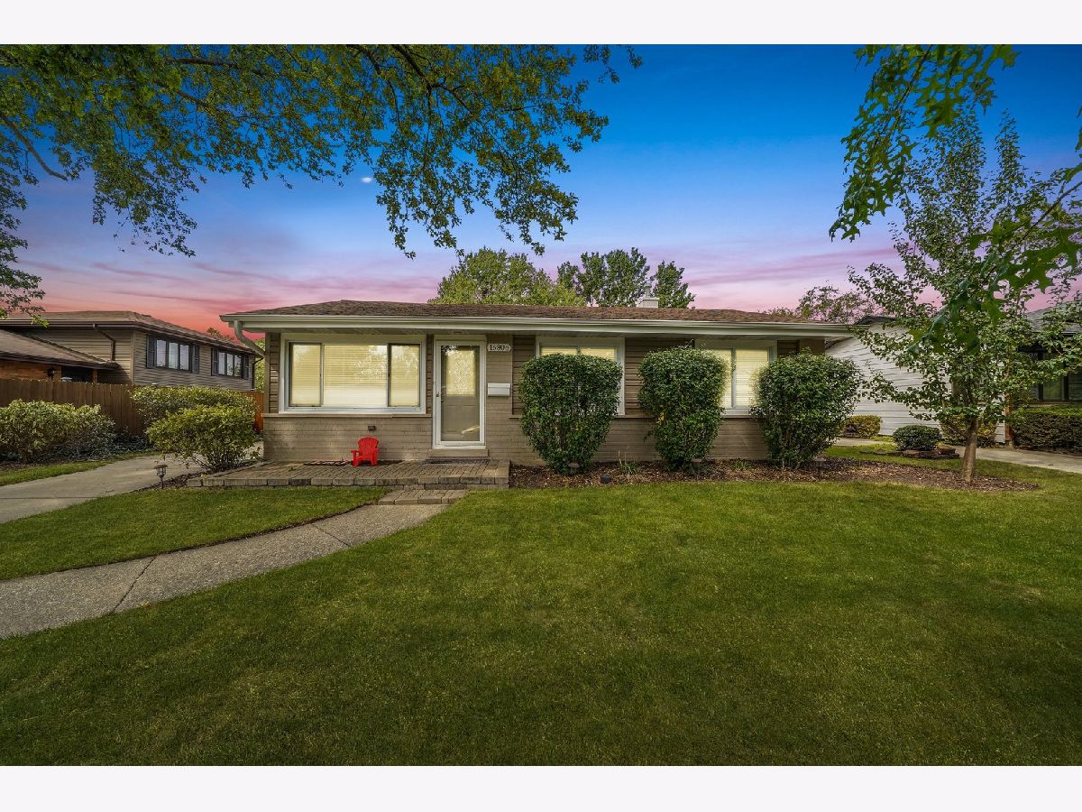 Homes Sold Tinley Heights Tinley Park Illinois, 16806 Odell