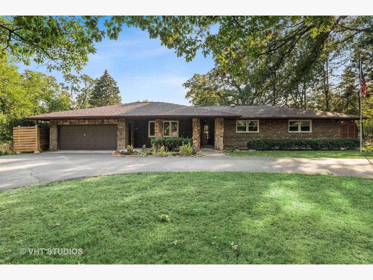 Homes Sold Hickory Haven Gurnee Illinois, 5563 Buttercup