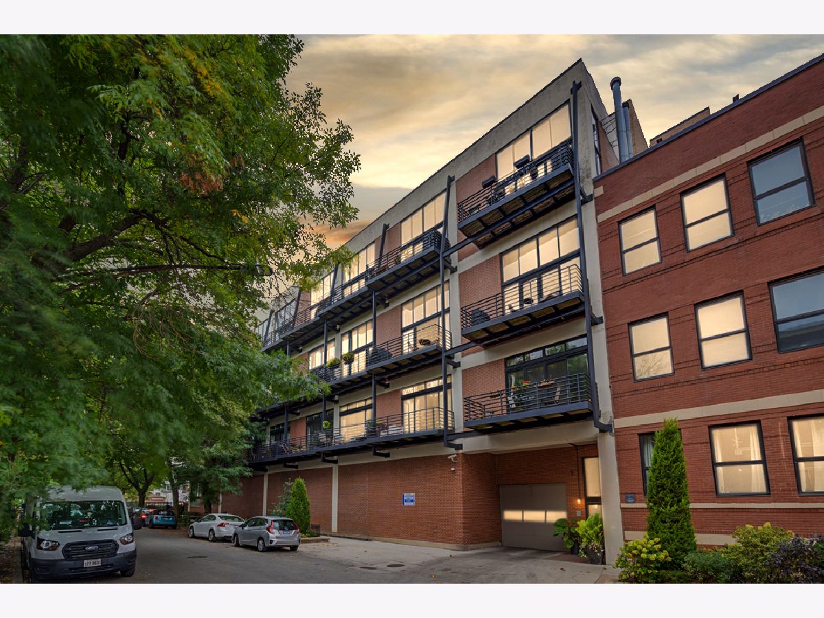 Condominiums Sold Willow Square Chicago Illinois, 2012 Saint Paul