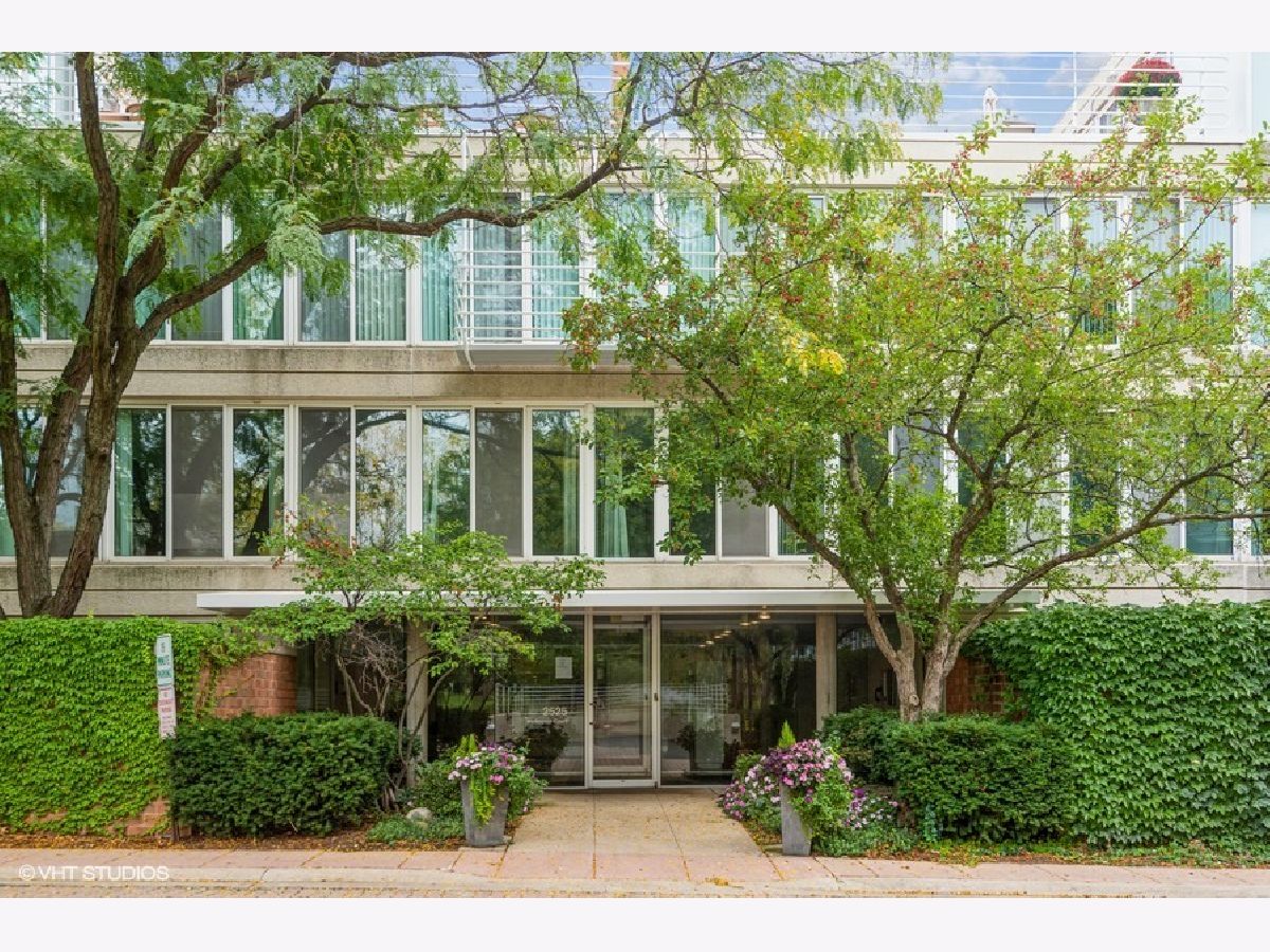 Townhomes & Condos Sold North Pointe Evanston Illinois, 2525 Wellington
