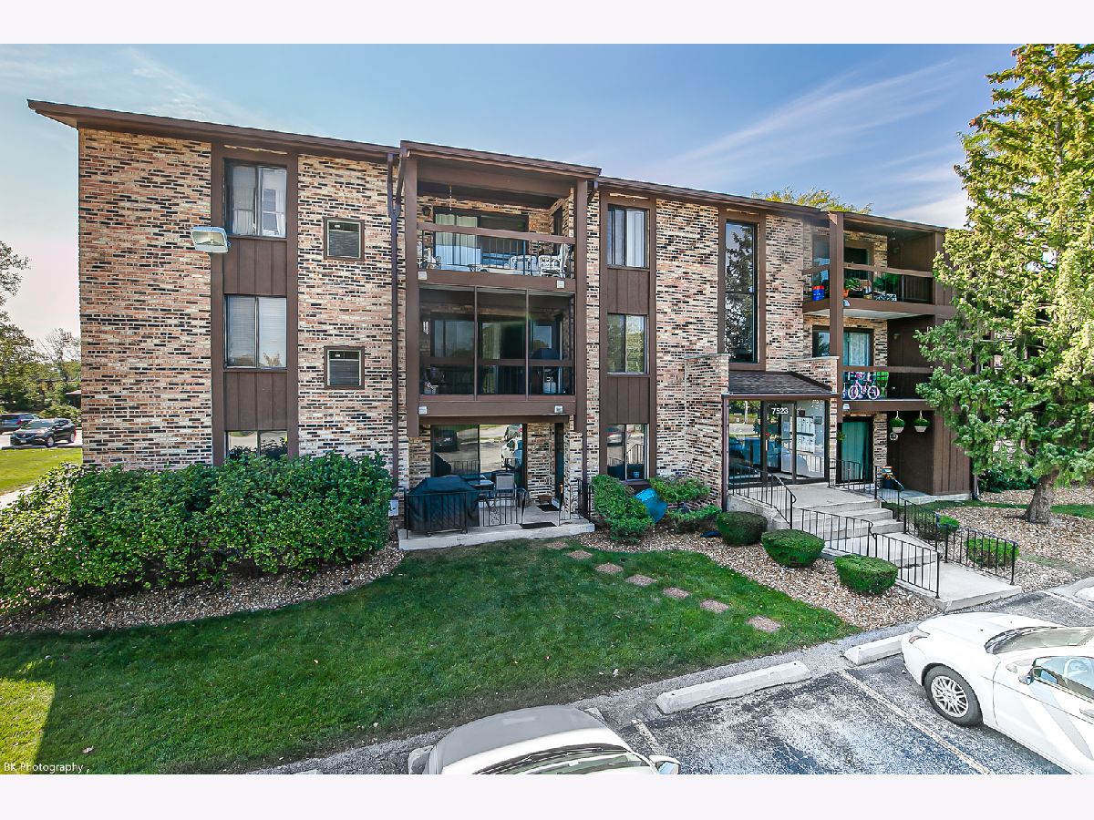 Condominiums Sold Whispering Cove Tinley Park Illinois, 7523 175th
