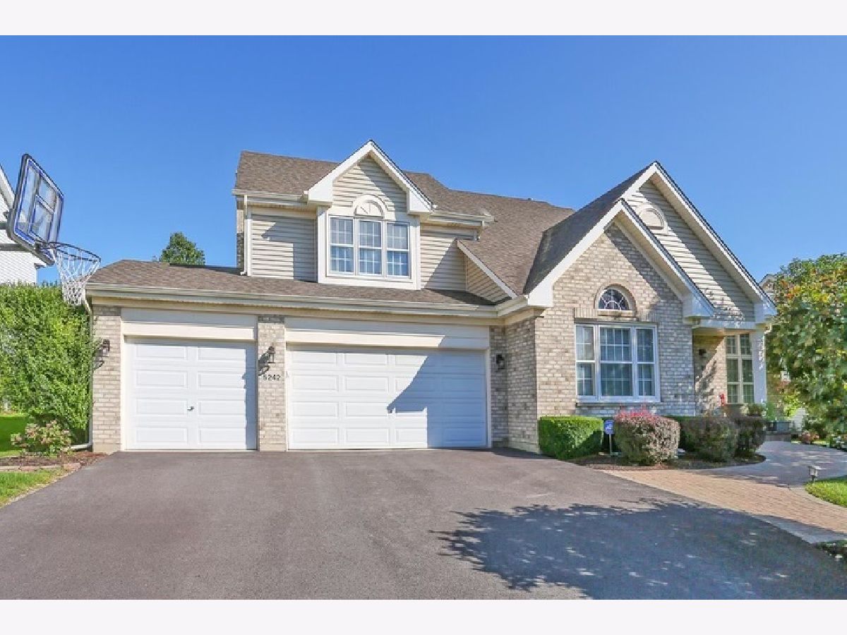 Homes Rented Bridlewood Hoffman Estates Illinois, 5242 Galloway