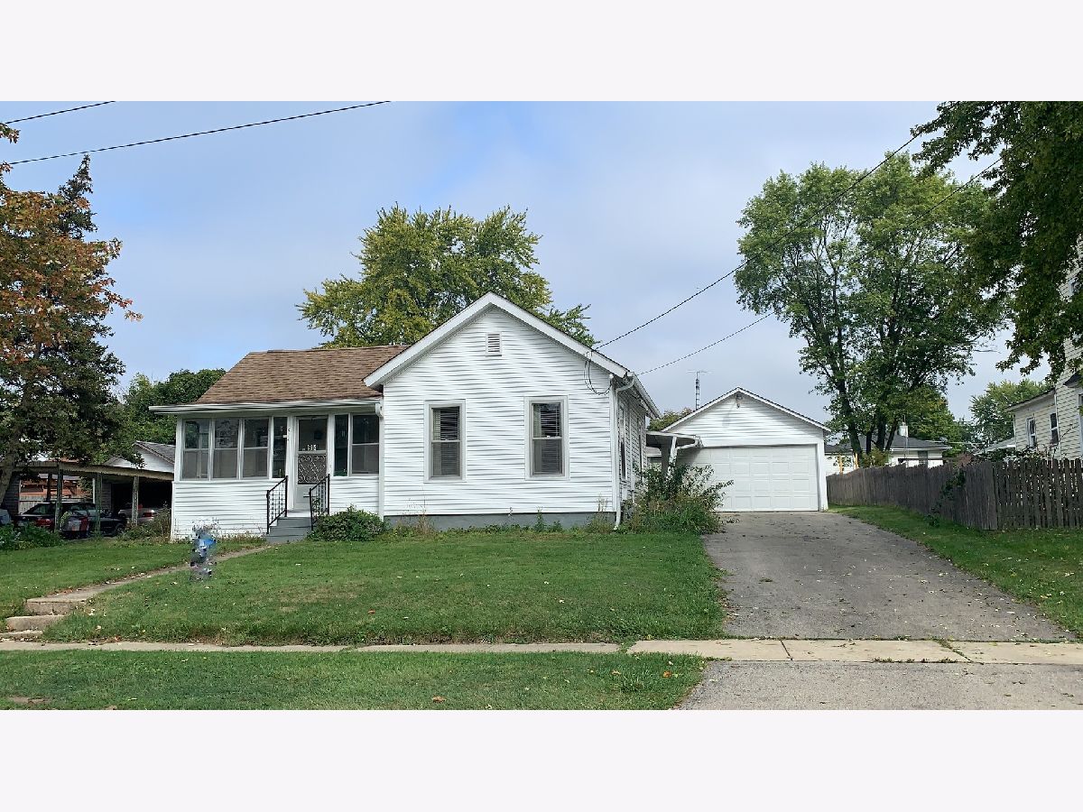 Homes Sold Pigeon Hill Aurora Illinois, 914 Rural