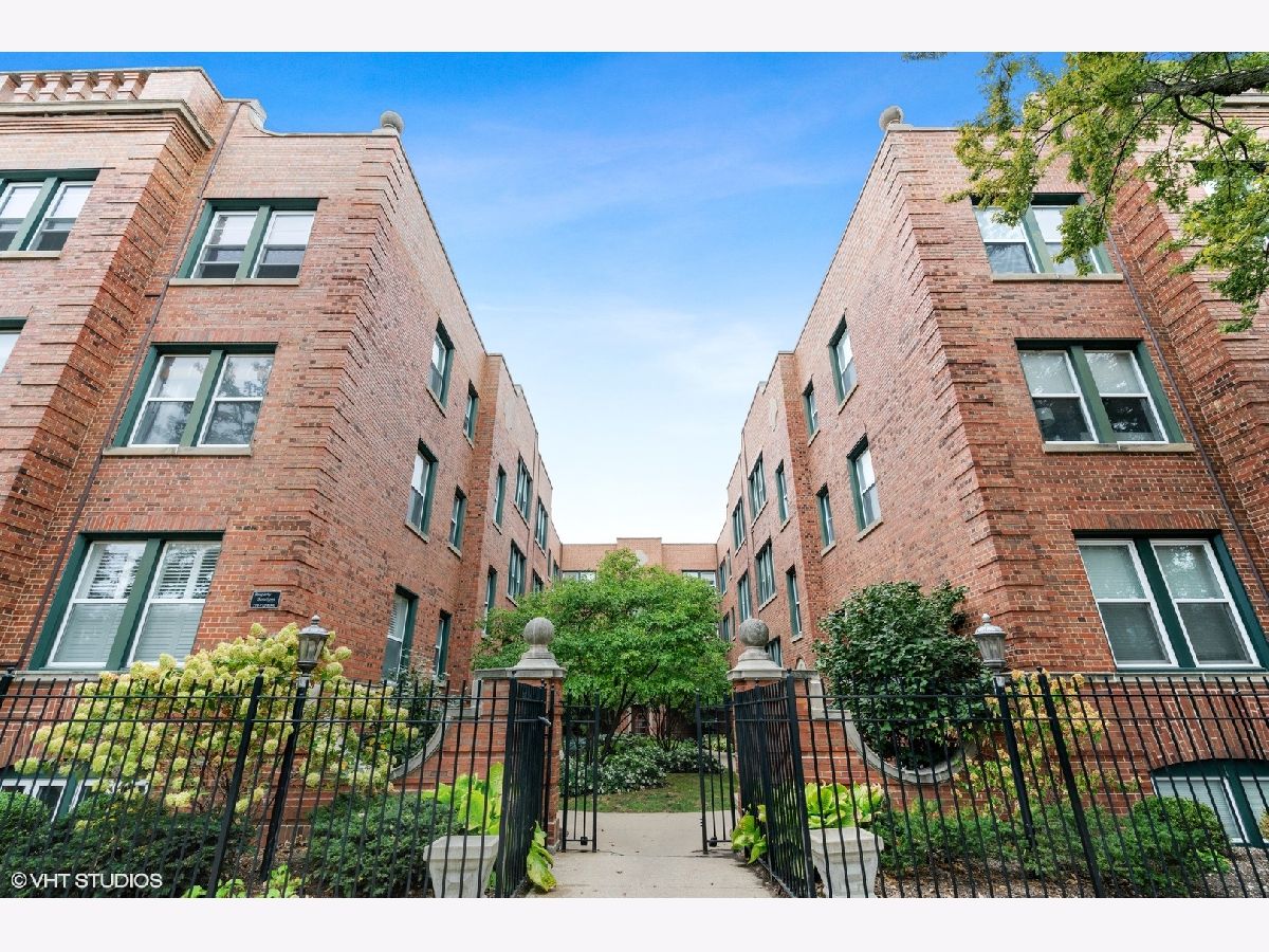 Condominiums Sold Burling On The Park Chicago Illinois, 2020 Burling