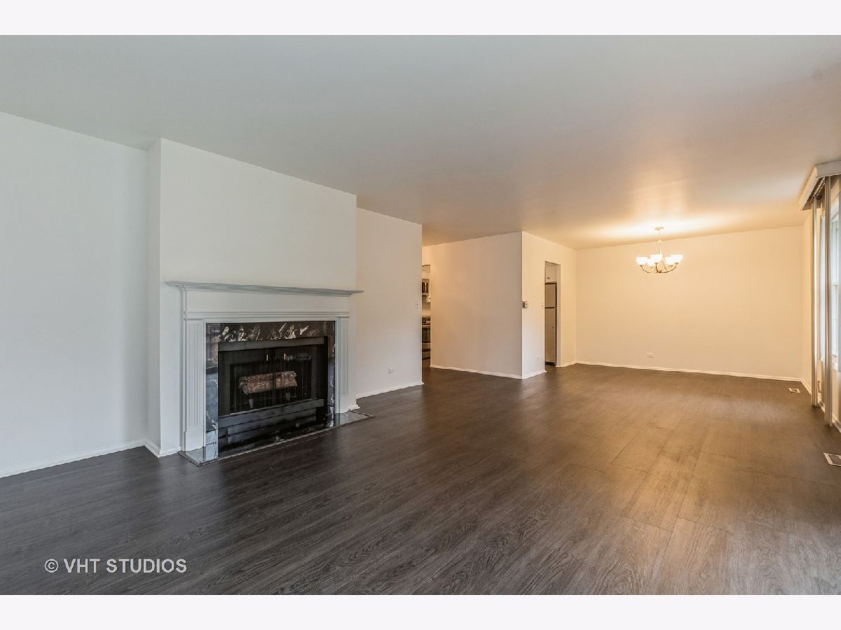 Condominiums Rented Brooke Estates Highland Park Illinois, 1250 Park