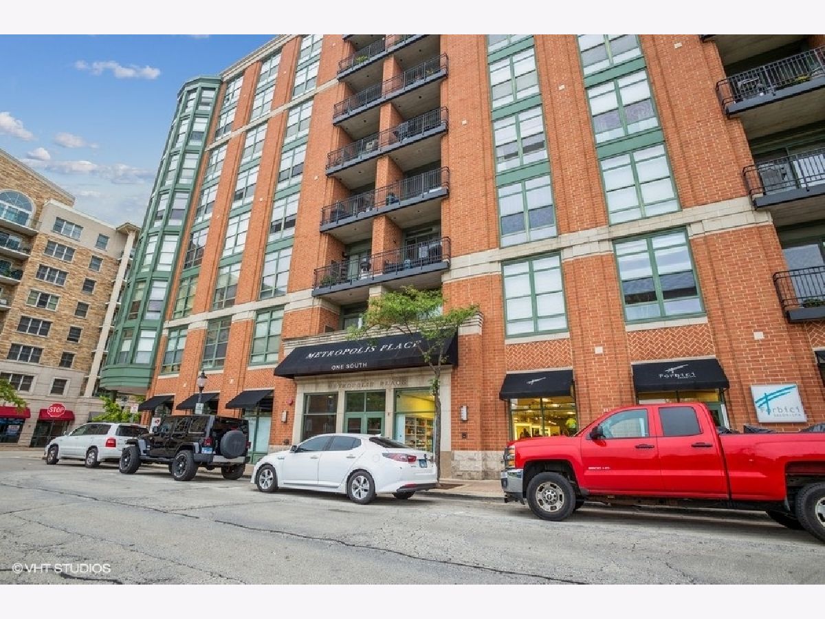 Condominiums Sold Metropolis Arlington Heights Illinois, 1 Highland