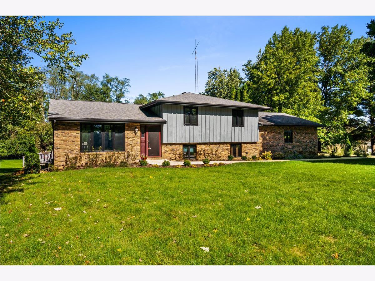 Homes Sold Tanglewood Bloomington Illinois, 9628 Ridgewood