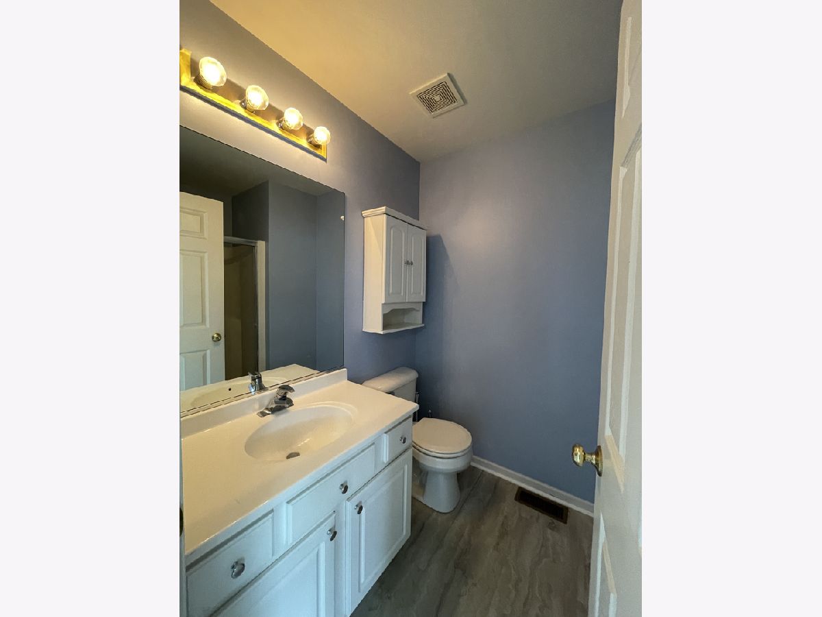 Townhomes Rented Pine Creek Lakemoor Illinois, 31608 Tall Grass