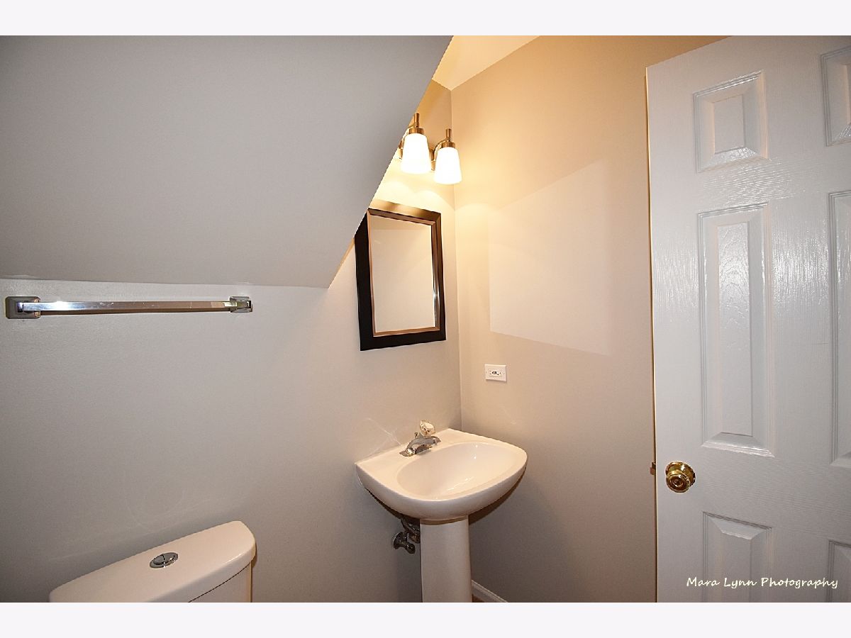 814 Hidden Creek Lane, North Aurora, Illinois 60542 MLS 11241372