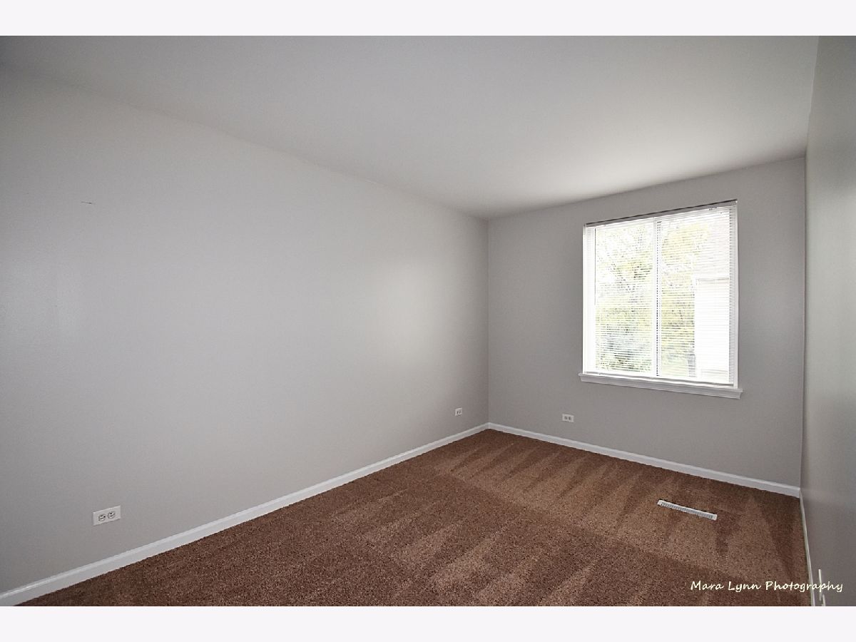 814 Hidden Creek Lane, North Aurora, Illinois 60542 MLS 11241372