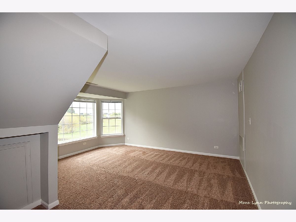 814 Hidden Creek Lane, North Aurora, Illinois 60542 MLS 11241372