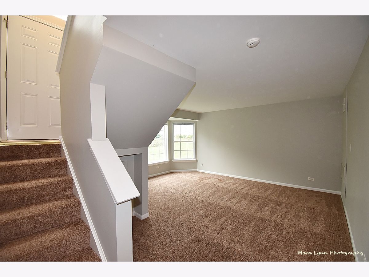 814 Hidden Creek Lane, North Aurora, Illinois 60542 MLS 11241372