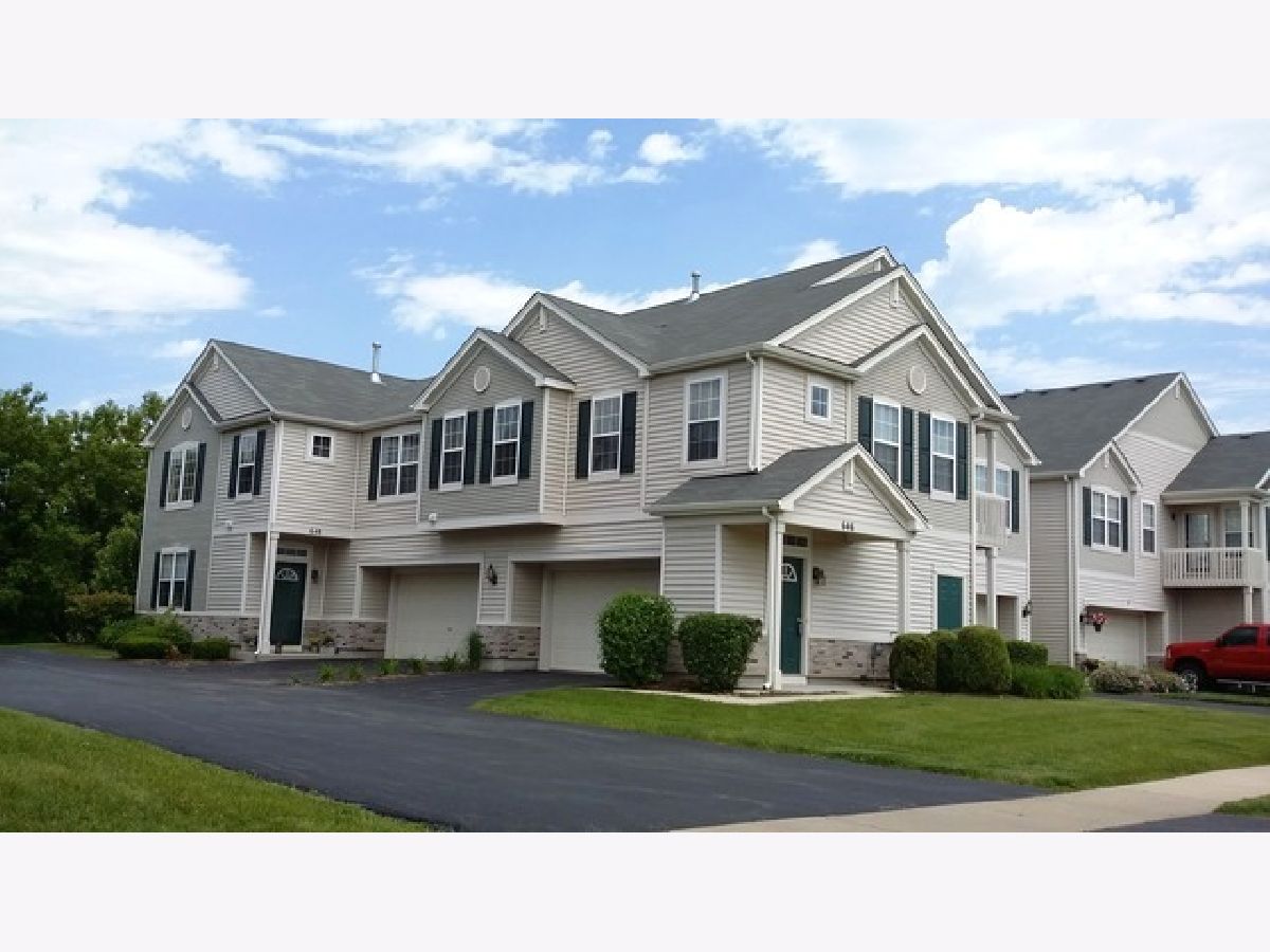 Homes & Townhomes & Condos Rented Lakemoor Farms Lakemoor Illinois, 646 Arbor