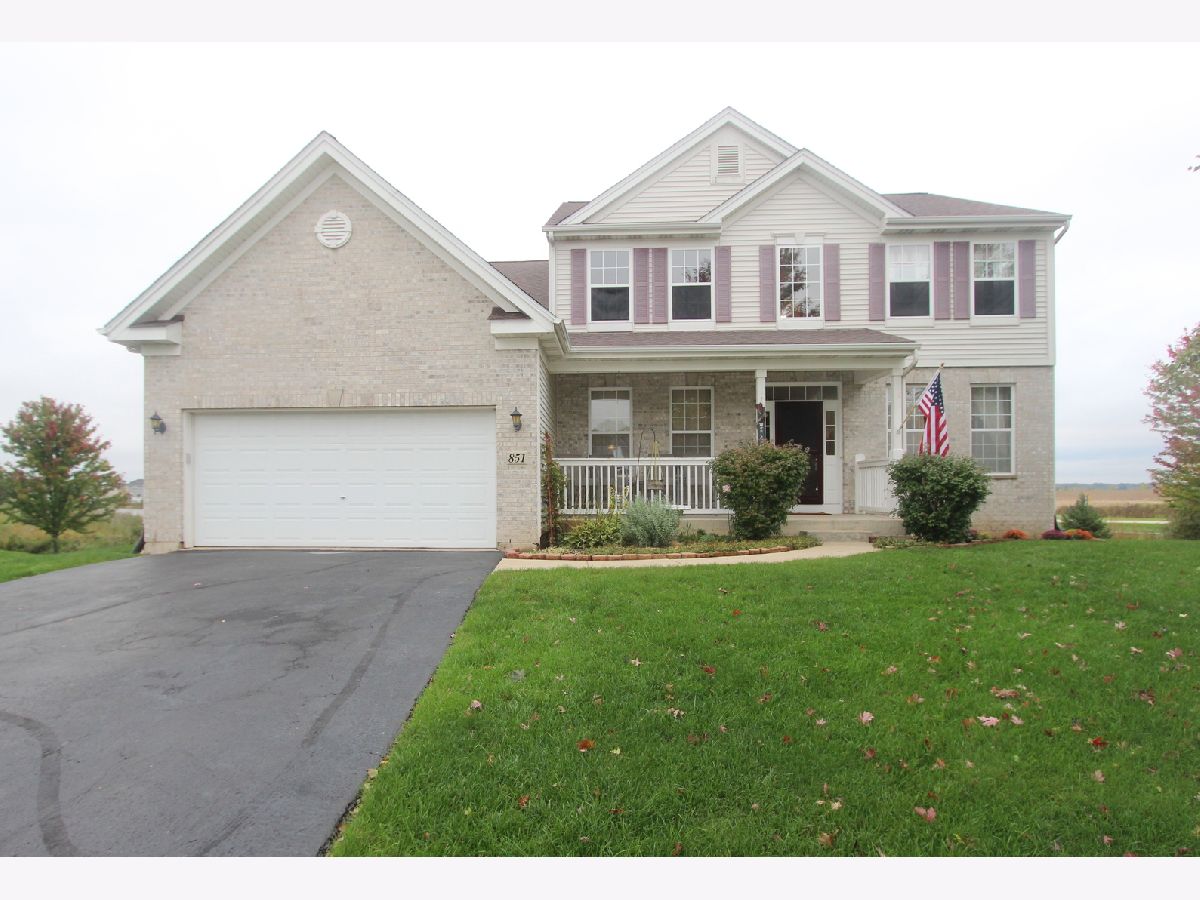 Homes & Condos & Townhomes Sold Sonatas Woodstock Illinois, 851 Verdi