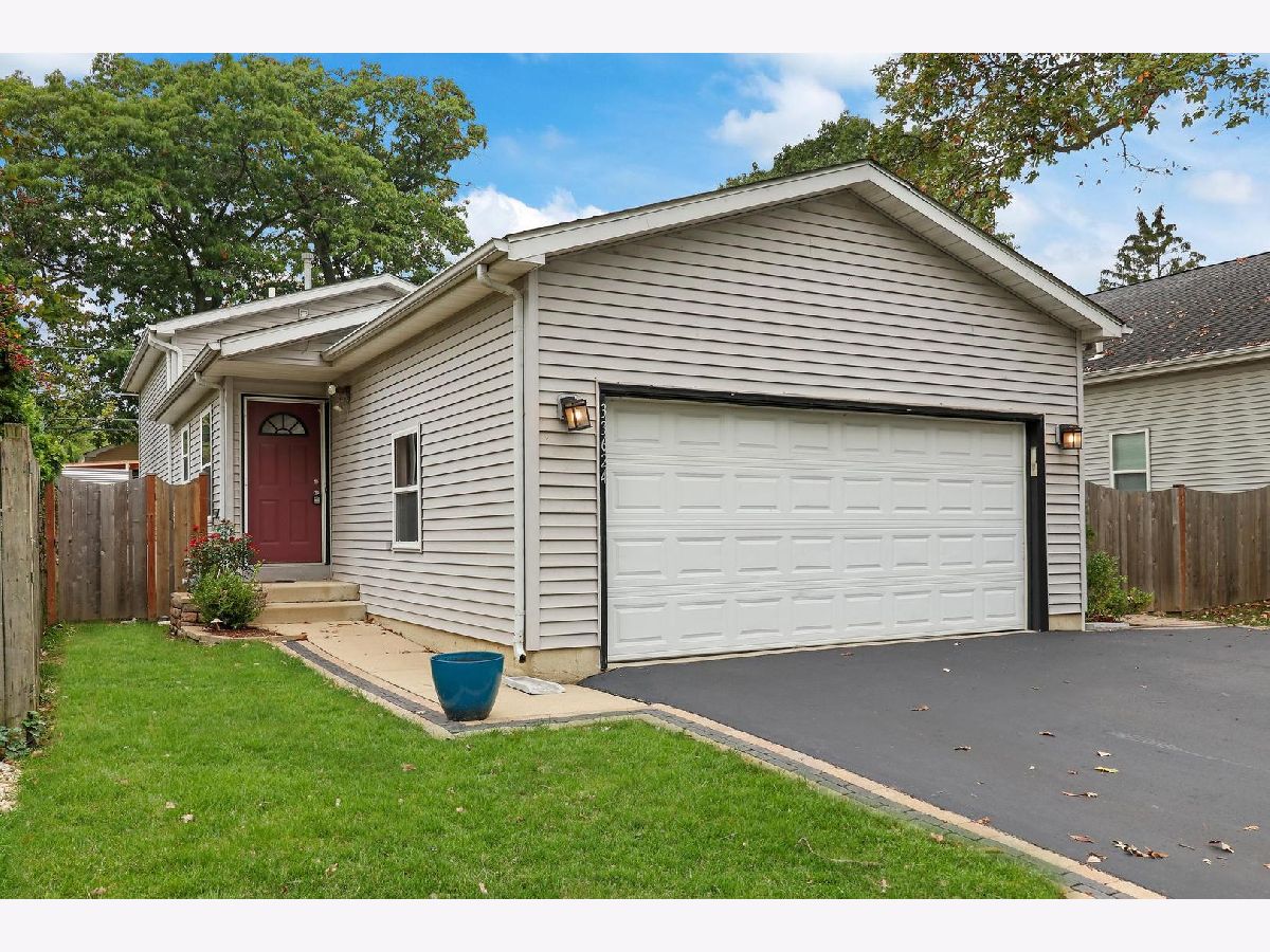 Homes & Condos & Townhomes Sold Idlewild Grayslake Illinois, 33624 Idlewild