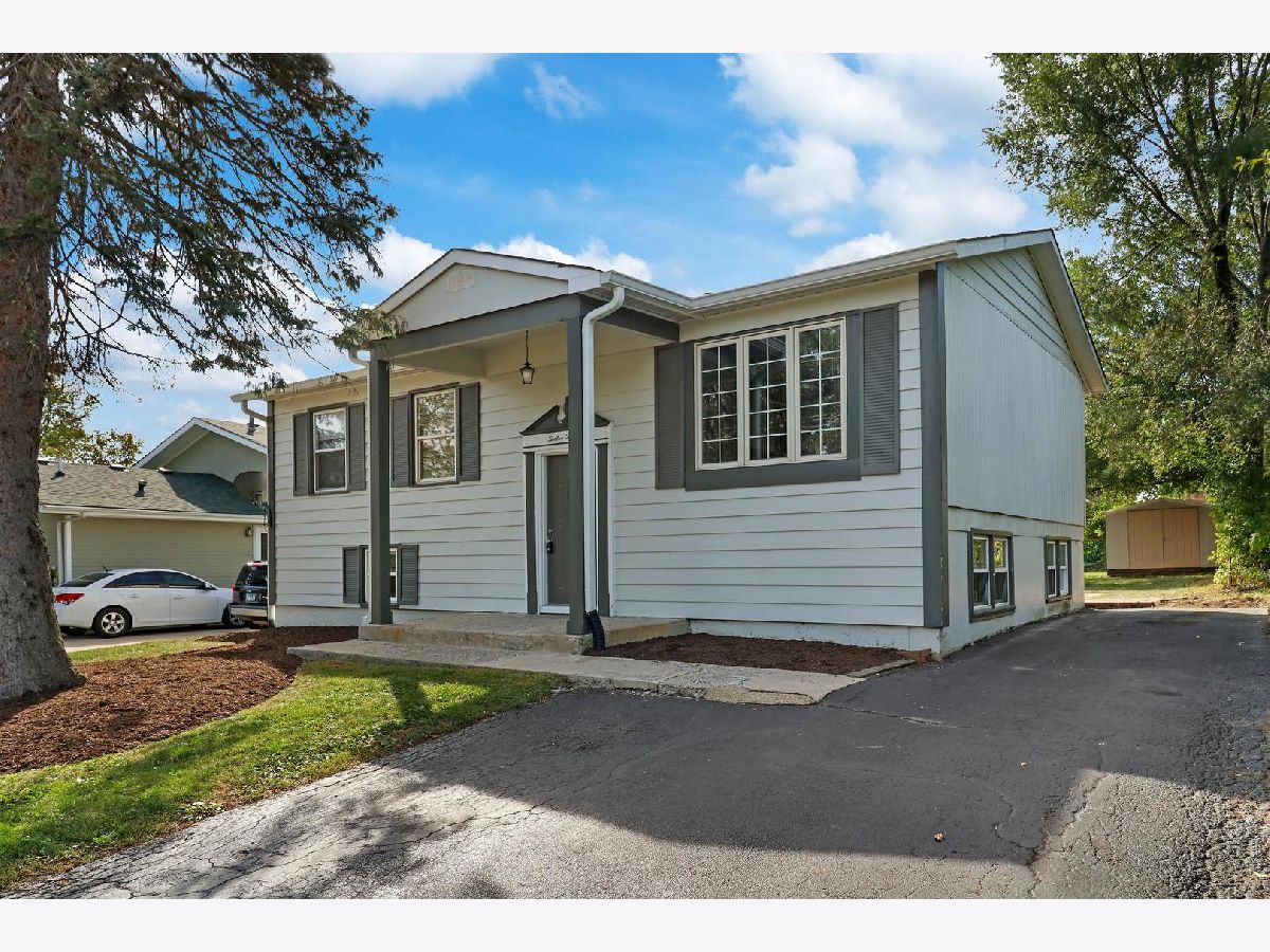 Homes Sold Hillwood Round Lake Beach Illinois, 1210 Lotus