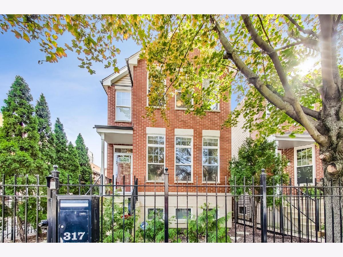 Condos & Townhomes & Homes Sold Old Town Village East Chicago Illinois, 317 Goethe