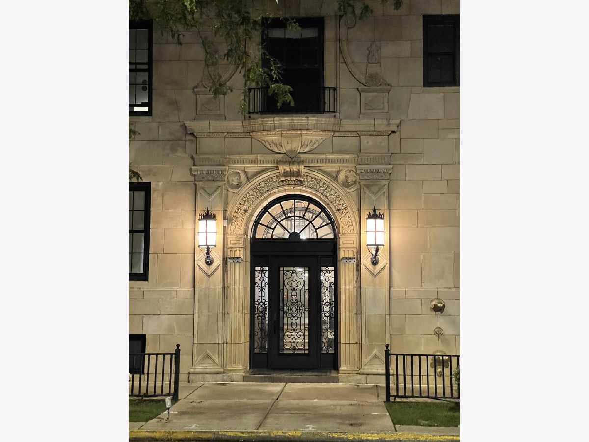 Condominiums Rented Park Edgewater Chicago Illinois, 6101 Sheridan