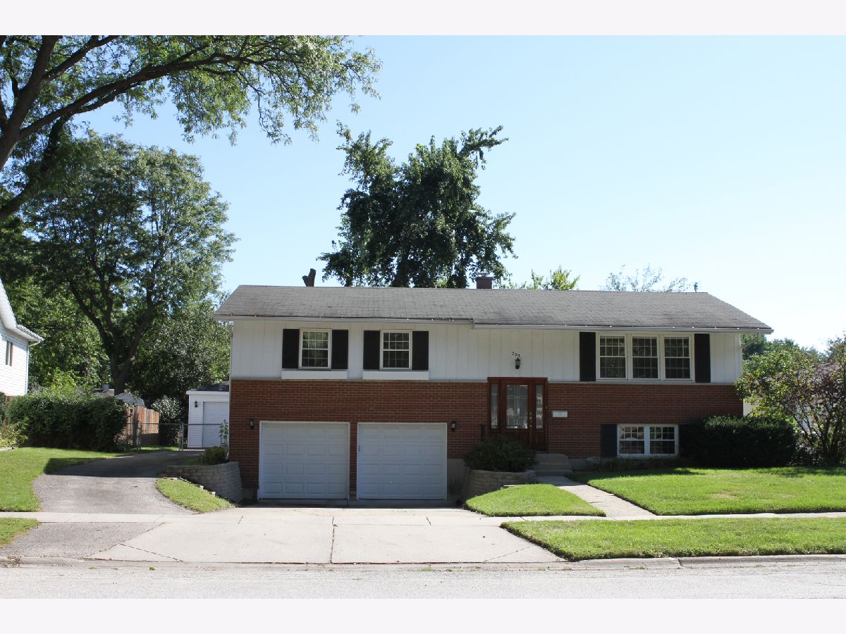 Homes Rented Winston Park Palatine Illinois, 253 Lytle