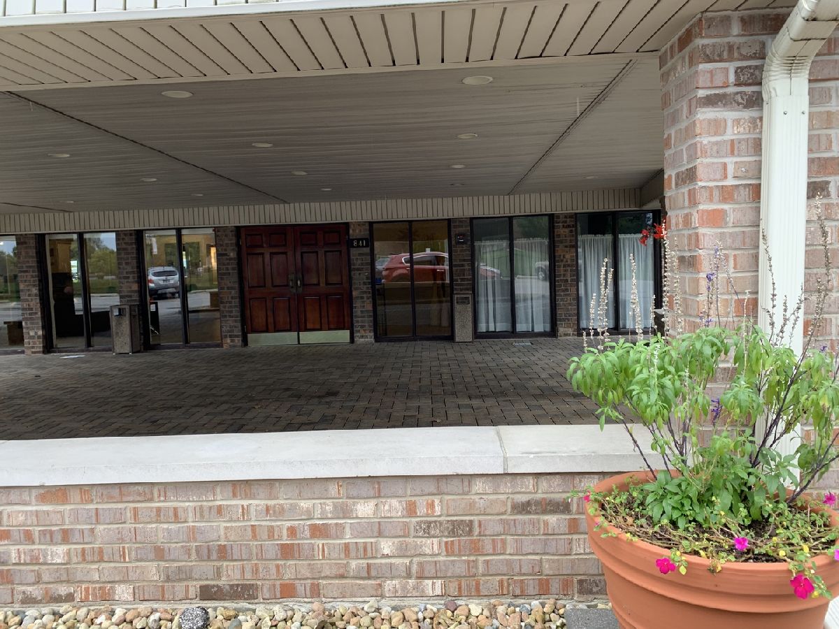 Condominiums Sold York Meadows Elmhurst Illinois, 841 York