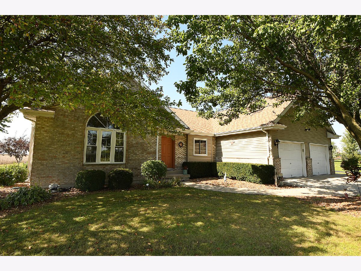  Sold Wilton Center Illinois, 32220 Cedar