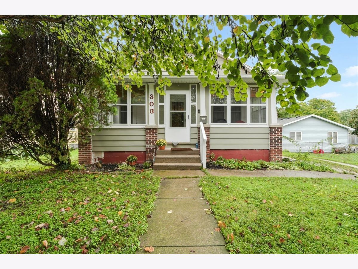 Homes Sold Busey Dunlap Urbana Illinois, 303 Glover